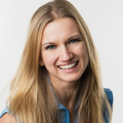 Yana Martens, Video Confidence Coach, Livestream Coach, and Delivery Consultant